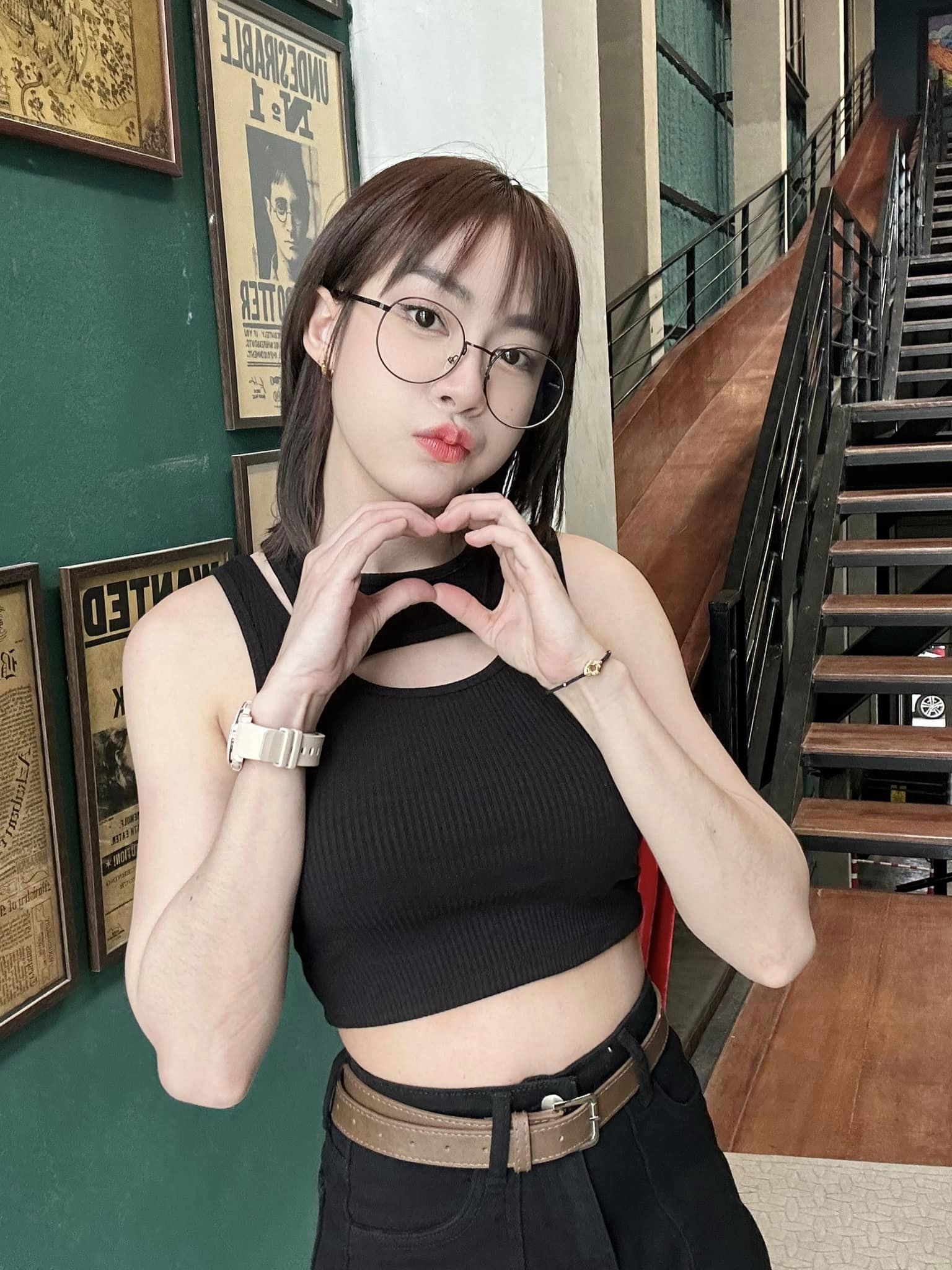 เปิดวาร์ป ฟางโกะ โอเค เน็ตไอดอลสุดเซ็กซี่ ผู้ซ่อนของดีไว้ใน Onlyfans 21