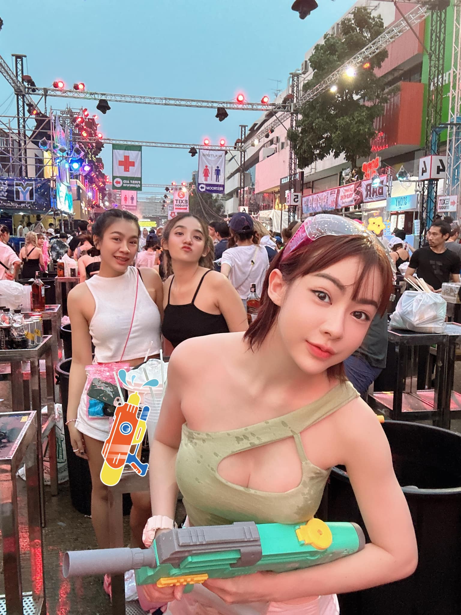 เปิดวาร์ป ฟางโกะ โอเค เน็ตไอดอลสุดเซ็กซี่ ผู้ซ่อนของดีไว้ใน Onlyfans 26