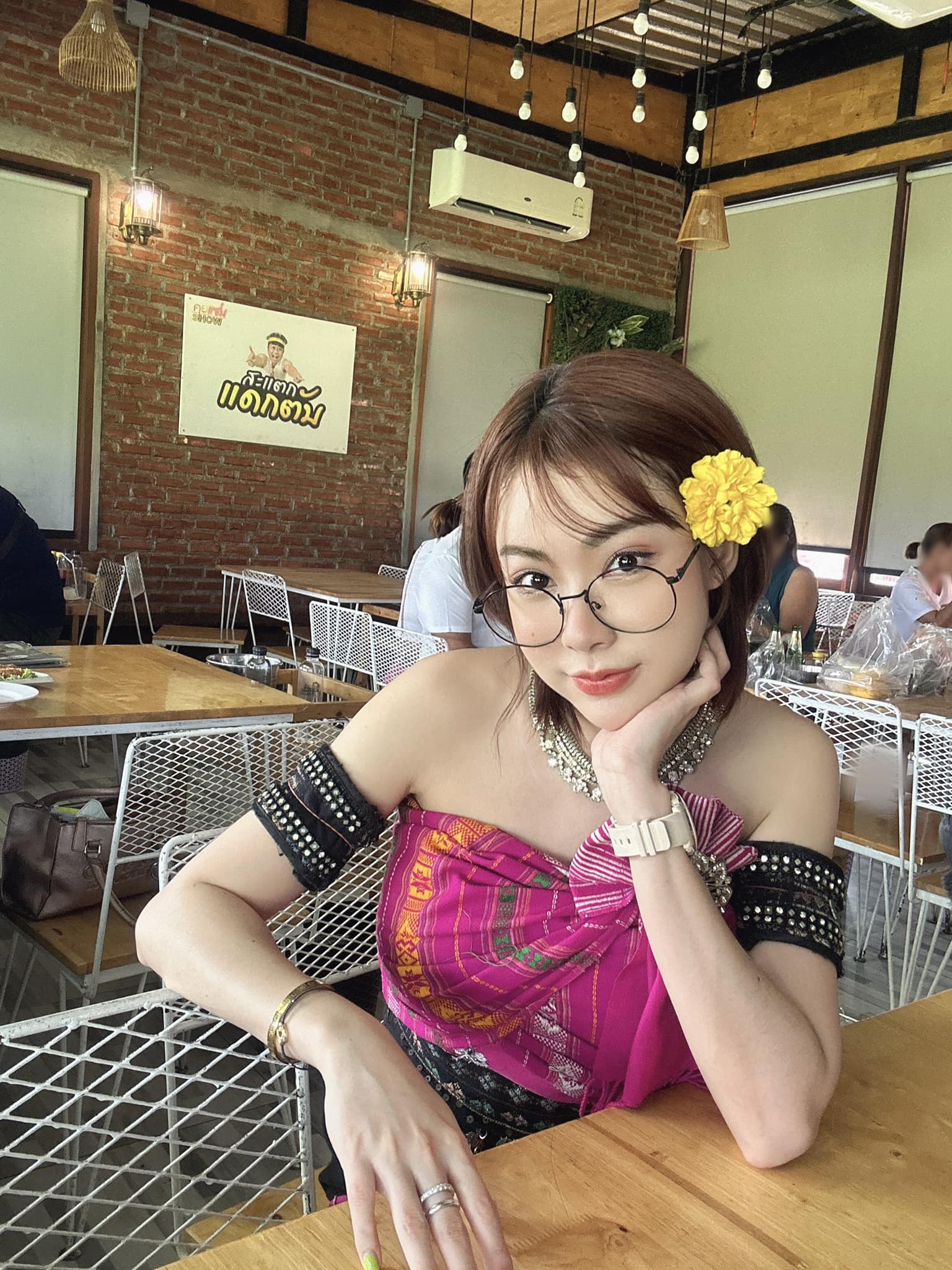 เปิดวาร์ป ฟางโกะ โอเค เน็ตไอดอลสุดเซ็กซี่ ผู้ซ่อนของดีไว้ใน Onlyfans 28